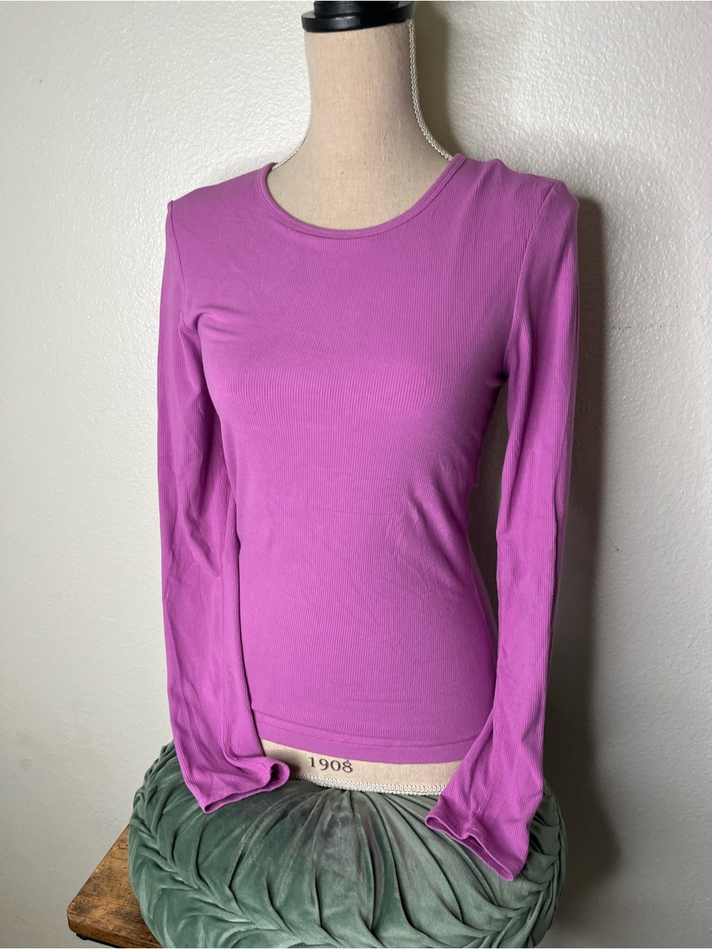 Yogalicious Fitted Long Sleeve Crewneck Top in Bright Magenta